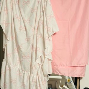 Pink bow dust ruffle and flat sheet